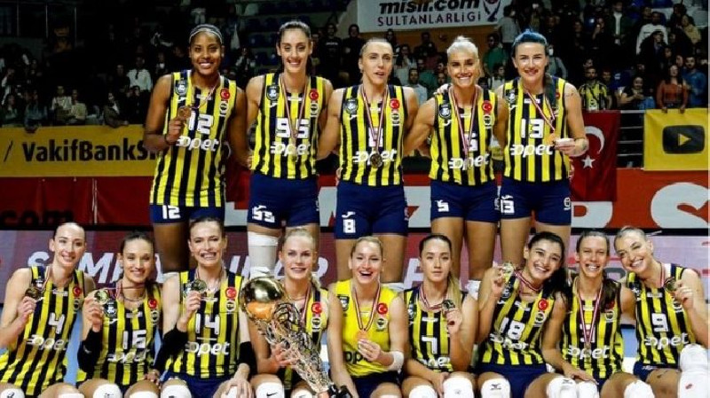 Kad Nlar Voleybol Spor Toto Ampiyonu Fenerbah E Oldu Yurtsever