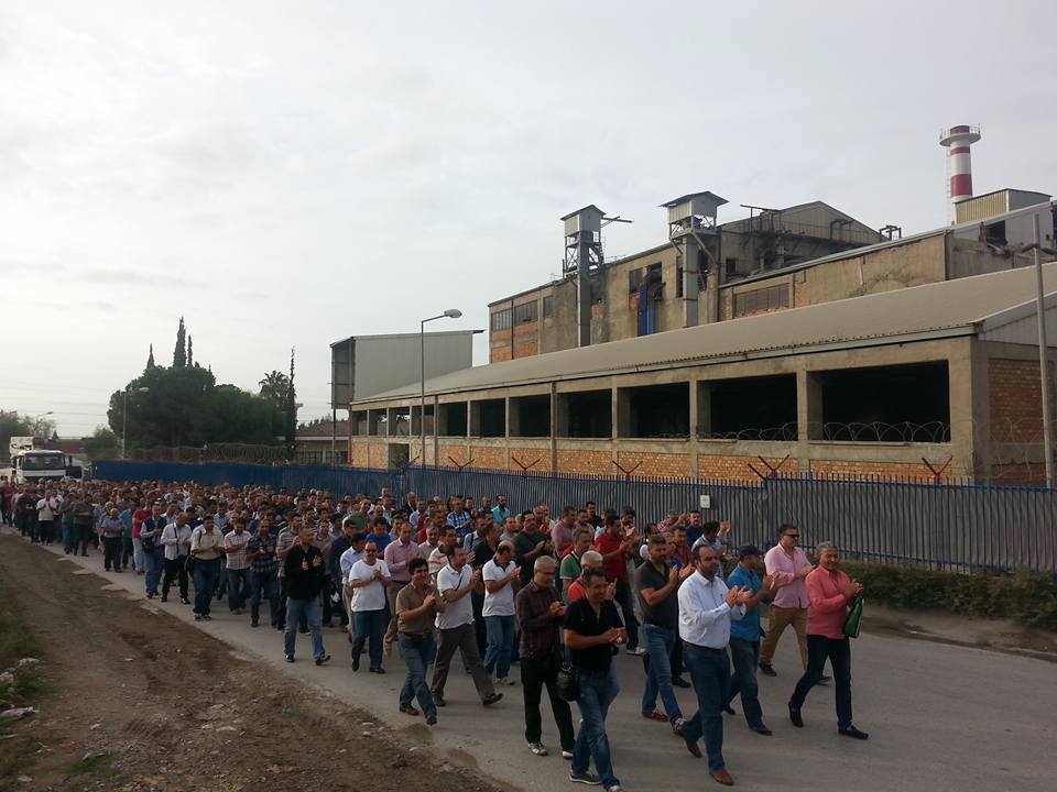Şişecam işçileri Beykoz'da direniyor