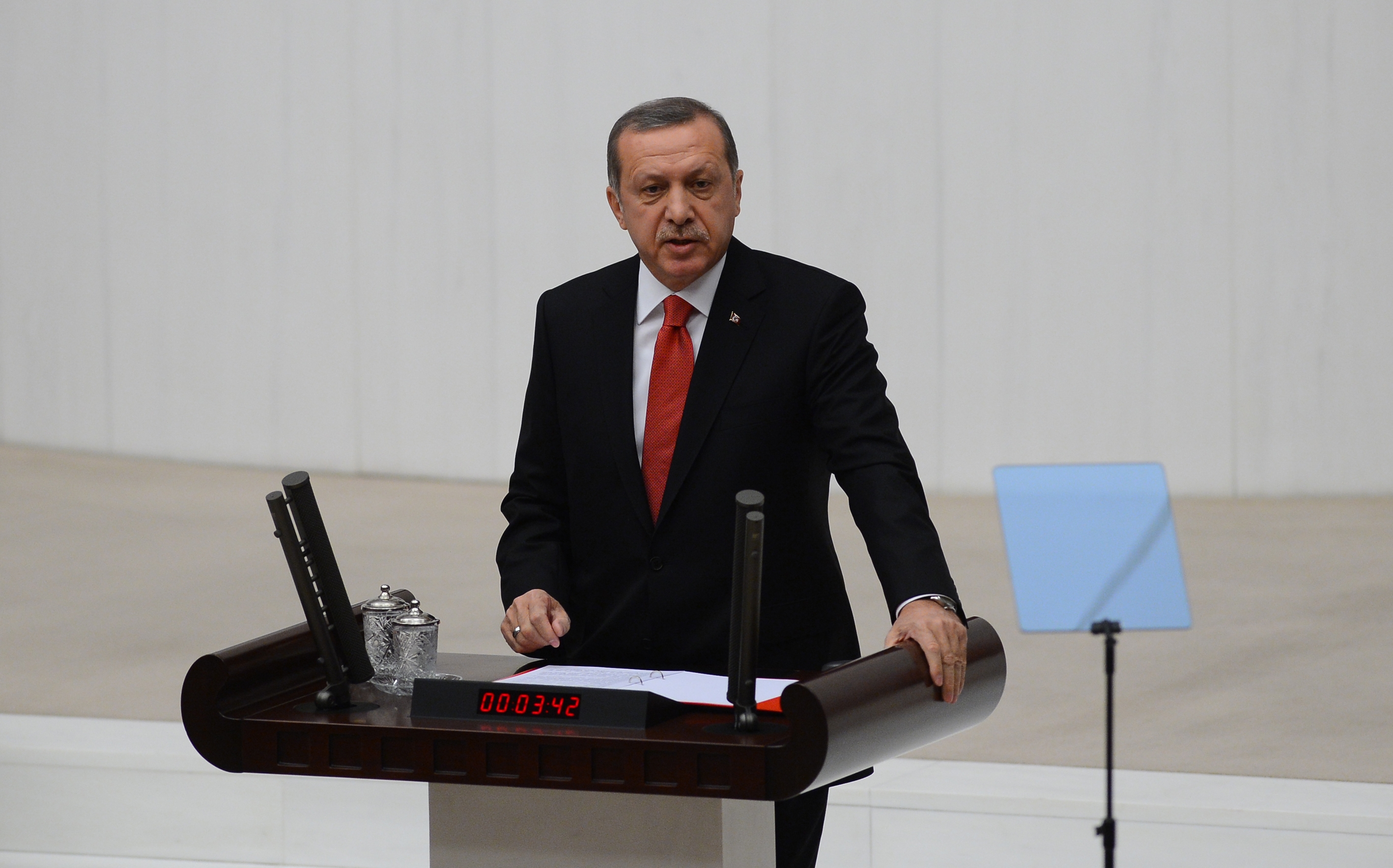 Erdoğan ‘yeniden’ seçtireceği Meclis’i açtı