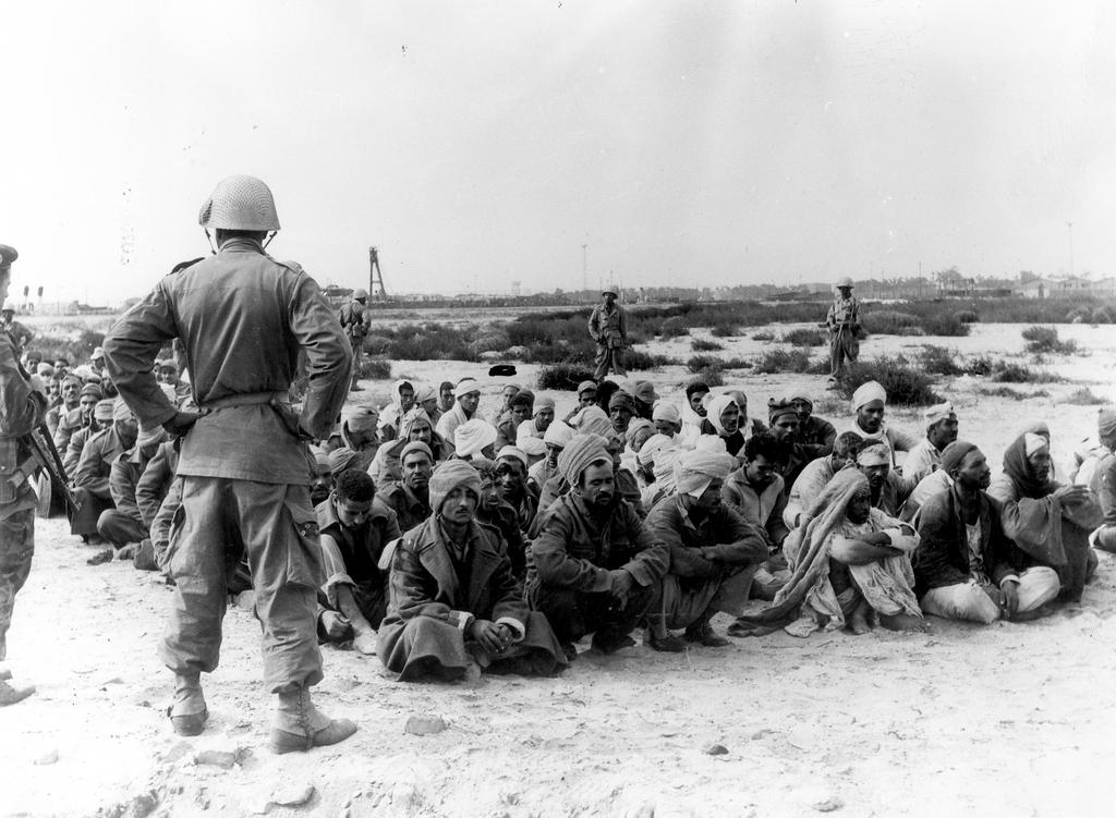 31 Ekim 1956 -  Süveyş Savaşı başladı.
