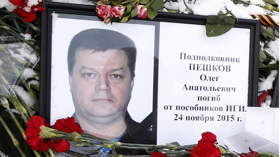 Rus pilotun cenazesi iade edildi