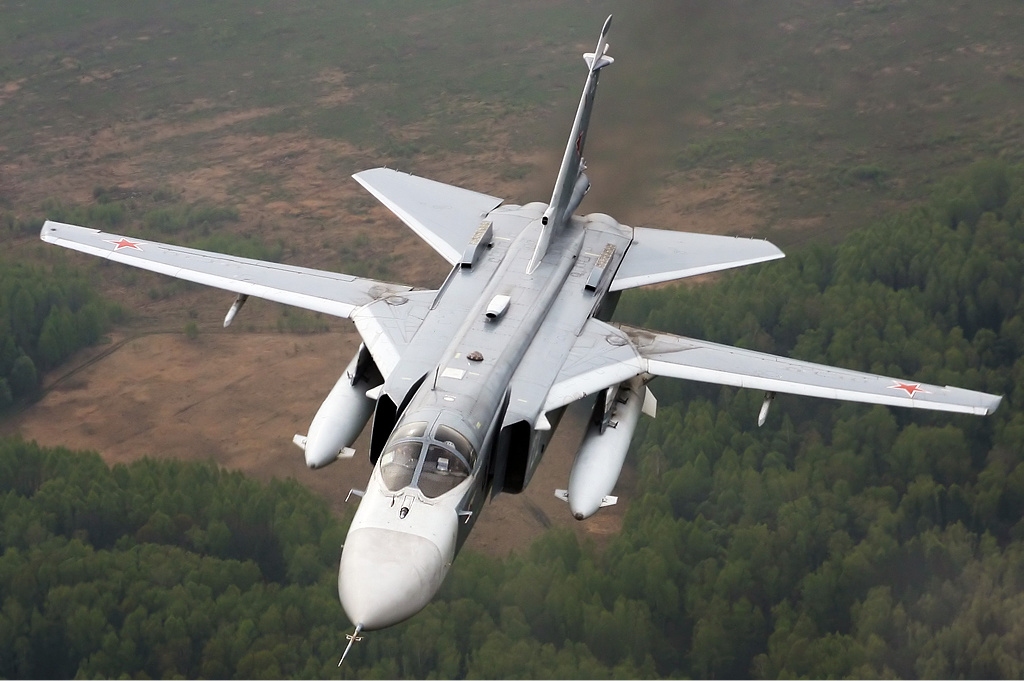 Lugansk Halk Cumhuriyeti : Ukrayna'ya ait iki savaş uçağı düşürüldü