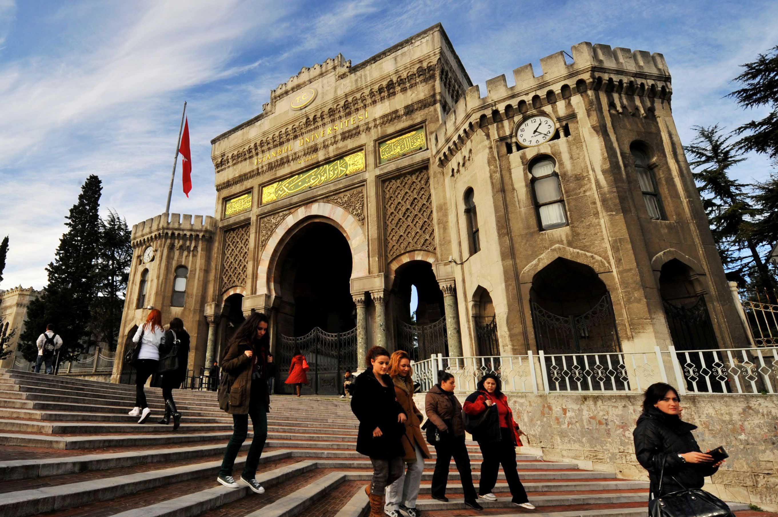 İstanbul Üniversitesi'nde faşist provokasyon