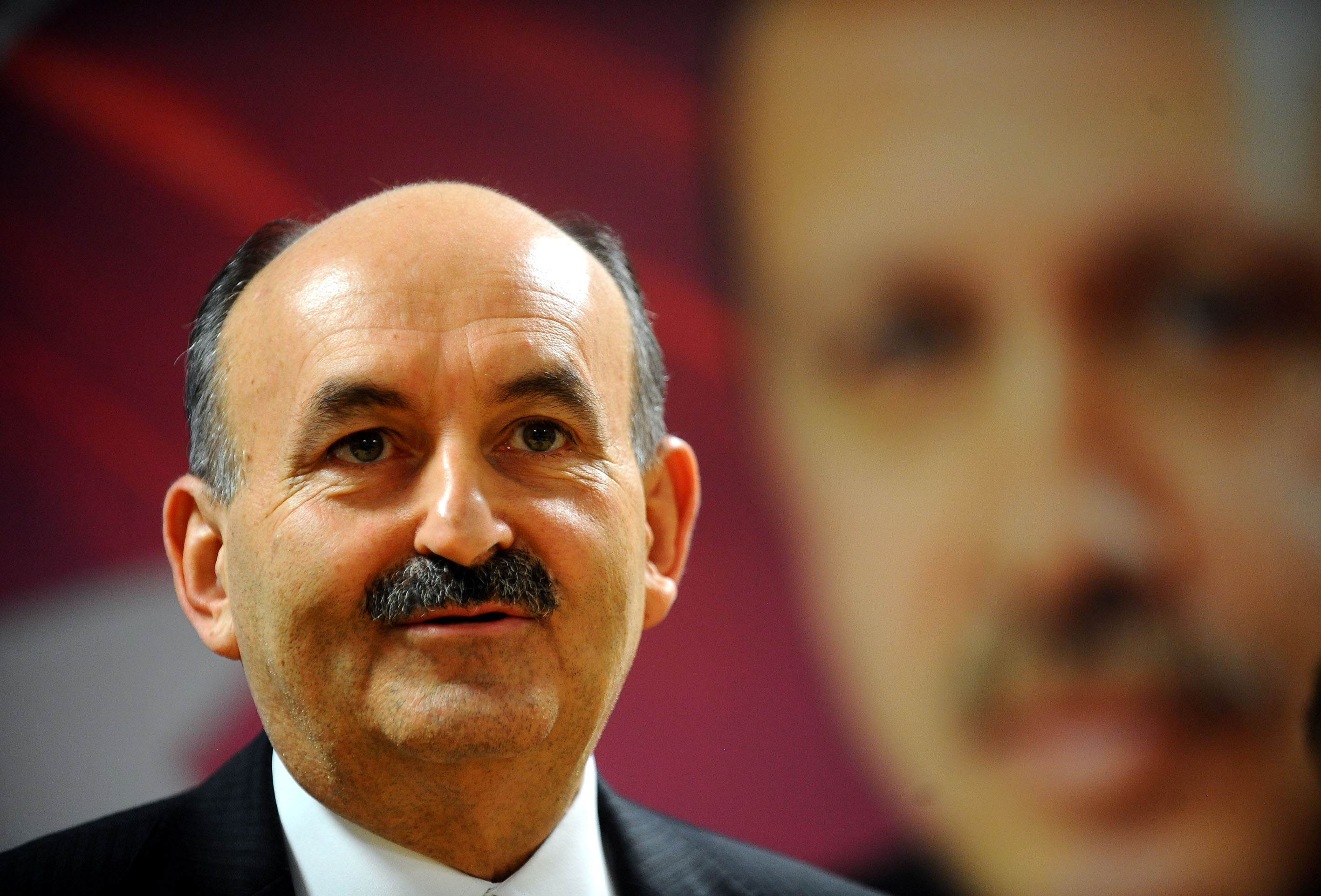 VİDEO | Sağlık Bakanı'ndan #Taksim patlaması açıklaması: 