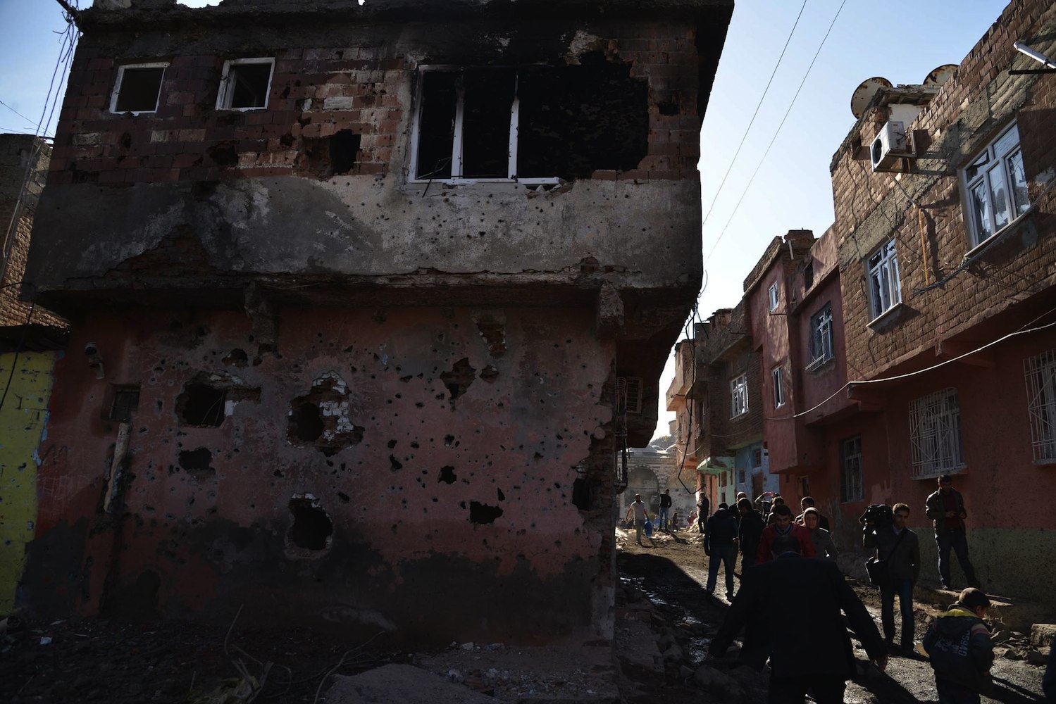 İHD: Sokağa çıkma yasağı süresinde 170 sivil hayatını kaybetti