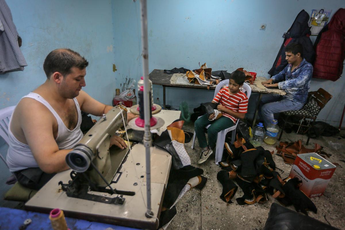 Suriyeliler için çalışma izni yürürlüğe girdi