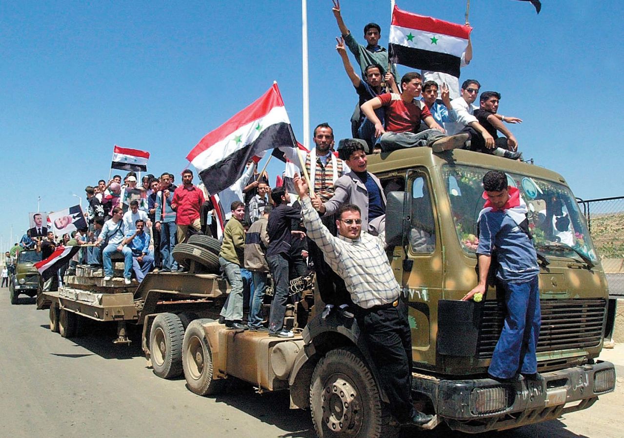 ANALİZ | Suriye halkını bir zafer mi, yoksa uluslararası yeni bir müdahale mi bekliyor?