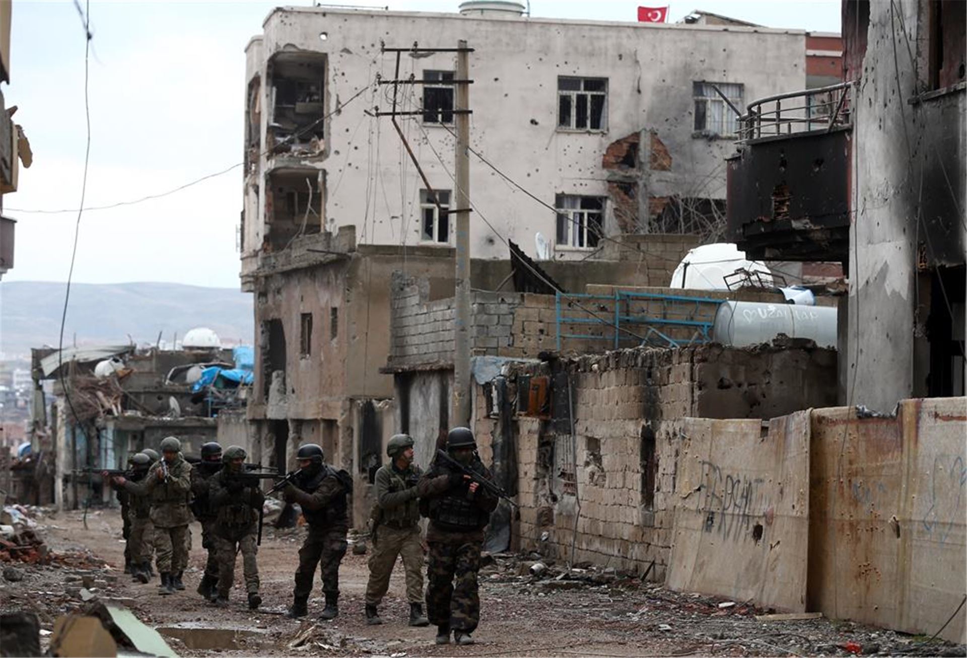 Cizre'de ne oldu?: TRT Cizre'de yapıldığını duyurduğu operasyonun haberini geri çekti