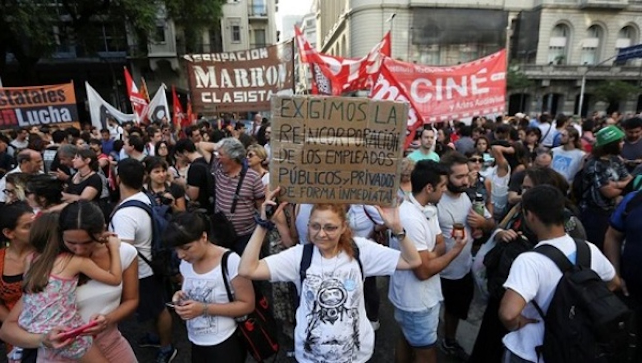 Sınıf Arjantin'de ses verdi: Sınıfa saldırılara karşı genel grev