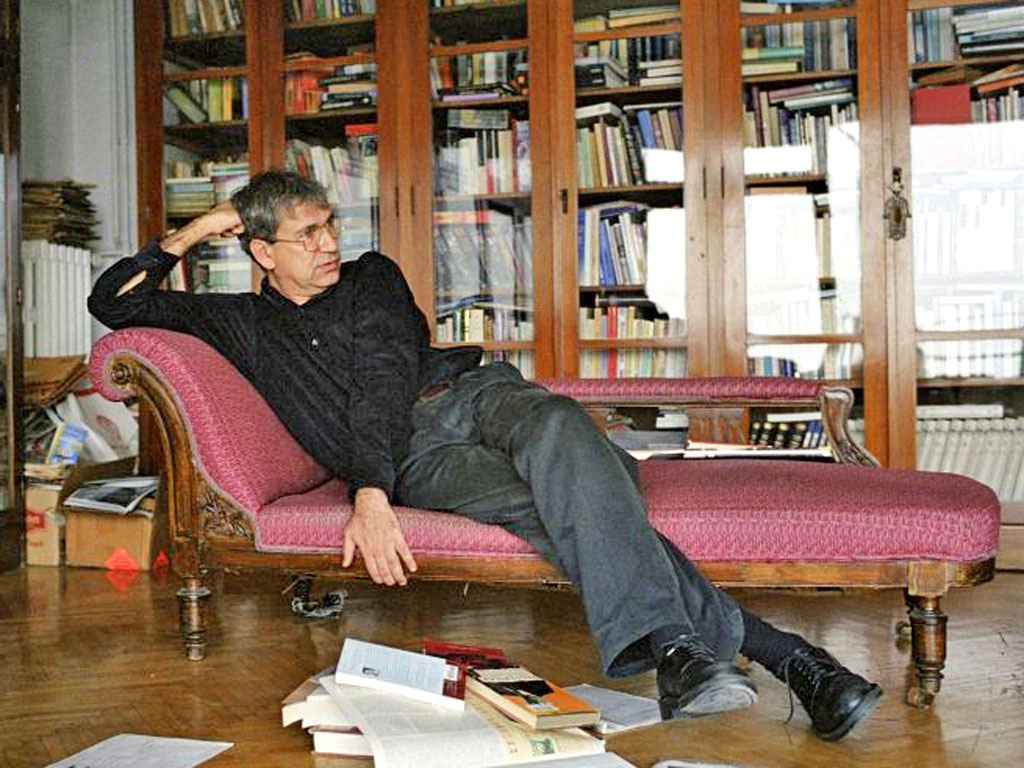 Orhan Pamuk: Her gelişmeye maydonoz olmayacağım