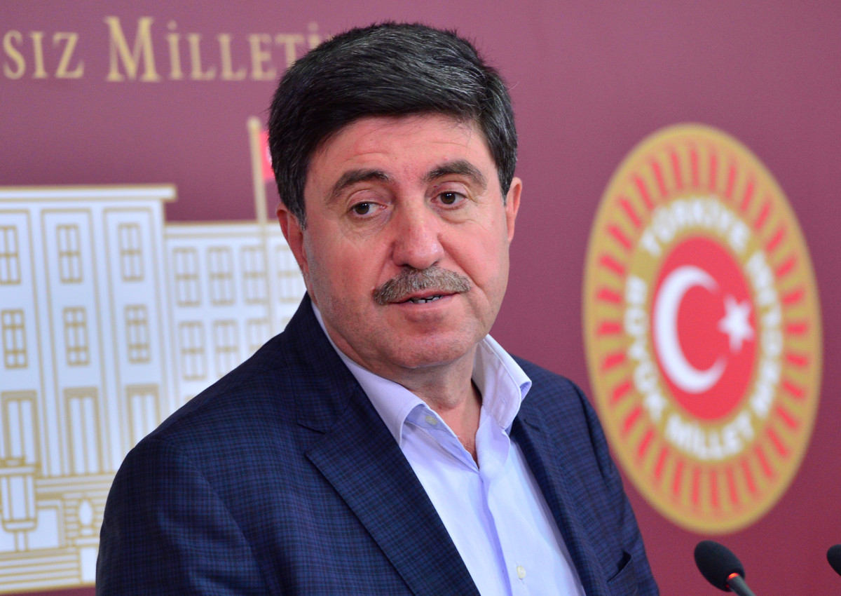 Altan Tan HDP'deki solculara bile tahammül edemiyor