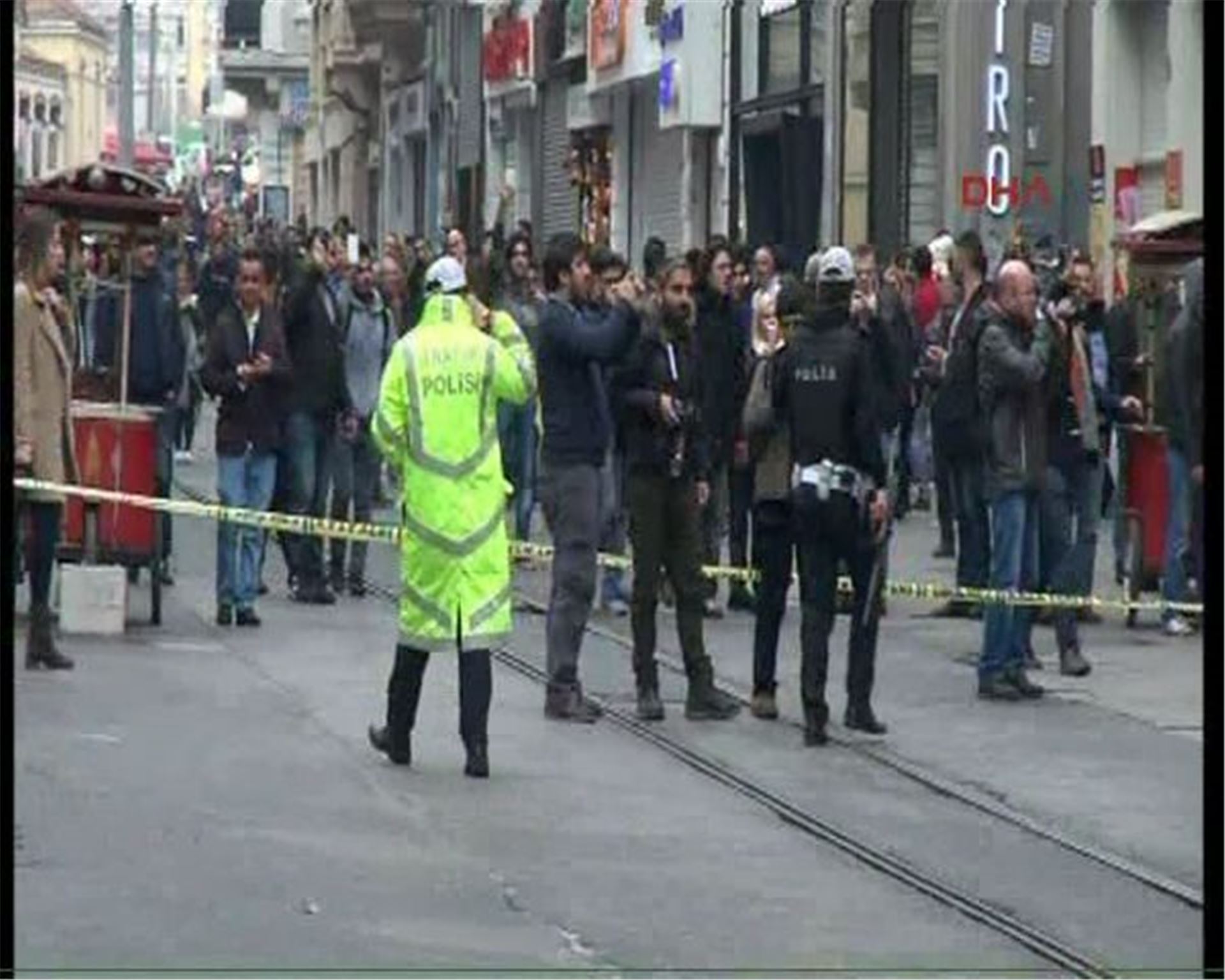 #Taksim İstiklal Caddesi’nde patlama sonrası TTNET sosyal medyaya sansür mü uyguluyor?