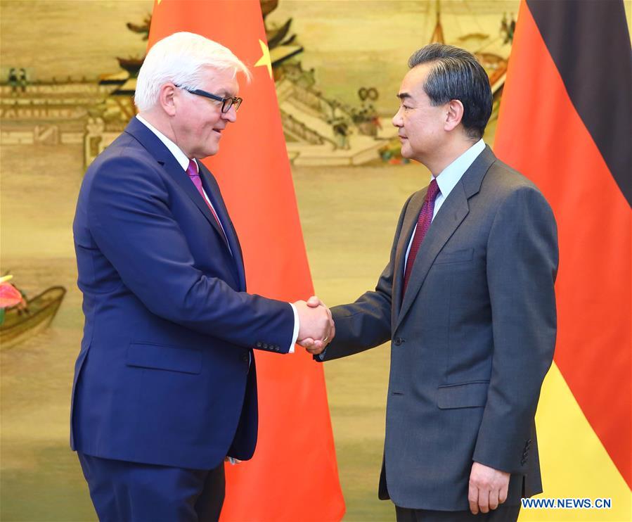 Çin ve Almanya Dışişleri Bakanları Pekin'de buluştu