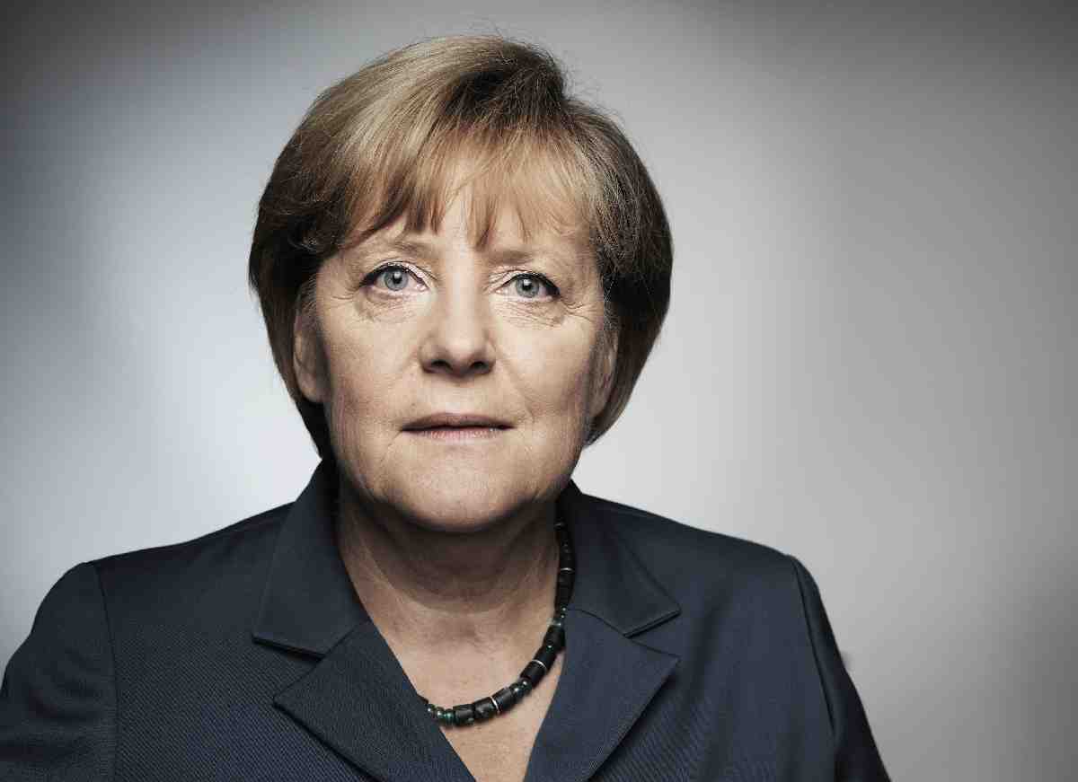 Merkel'e Türkiye ziyareti öncesi koalisyon ve muhalefet partilerinden çağrı