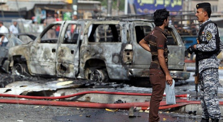 Bağdat'ta bomba yüklü araç patlatıldı: 21 ölü