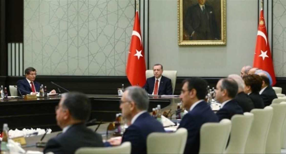 AKP'nin KHK oyunu: Meclis'ten geçmeyen düzenlemeler KHK'lerle düzenlenmiş
