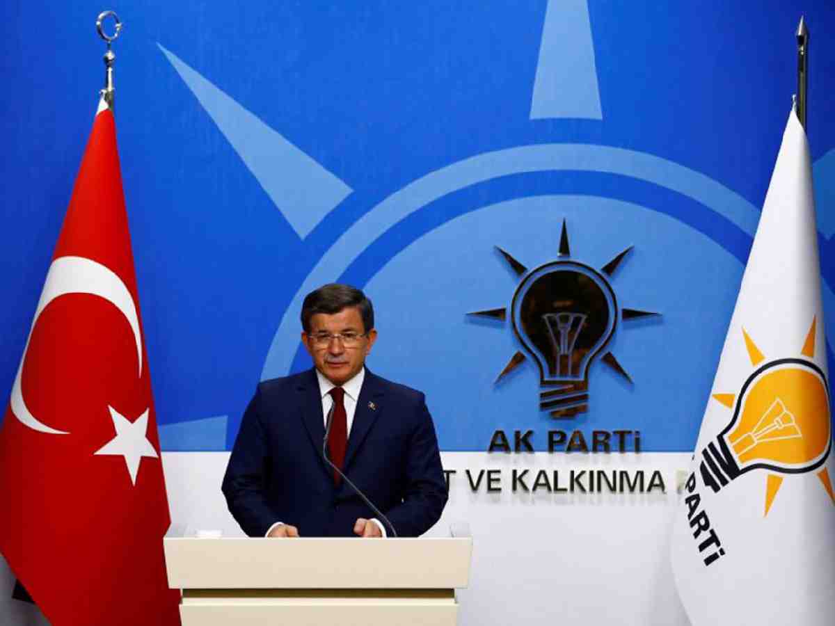 'Ahmet Davutoğlu aday olmayacak'
