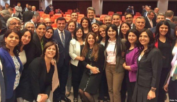 HDP'li milletvekilleri AYM'ye başvurdu