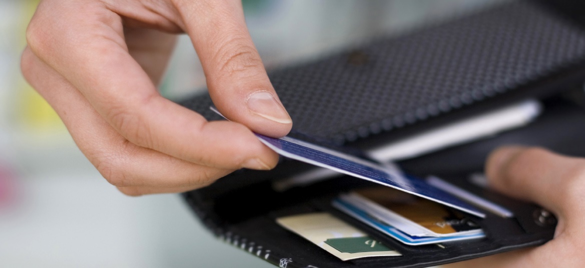 Kredi kartı faizleri bir kez daha arttırıldı