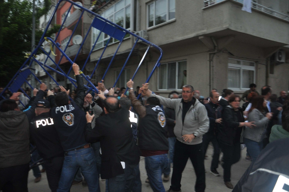 Sinop'ta gerici yobaz Nurettin Yıldız protestosuna 17 gözaltı