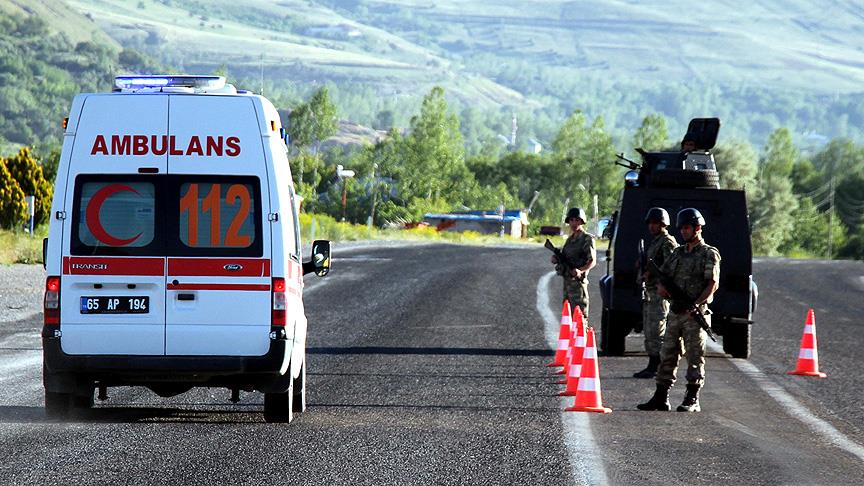 Van'da bombalı tuzak: 2'si ağır, 6 polis yaralı