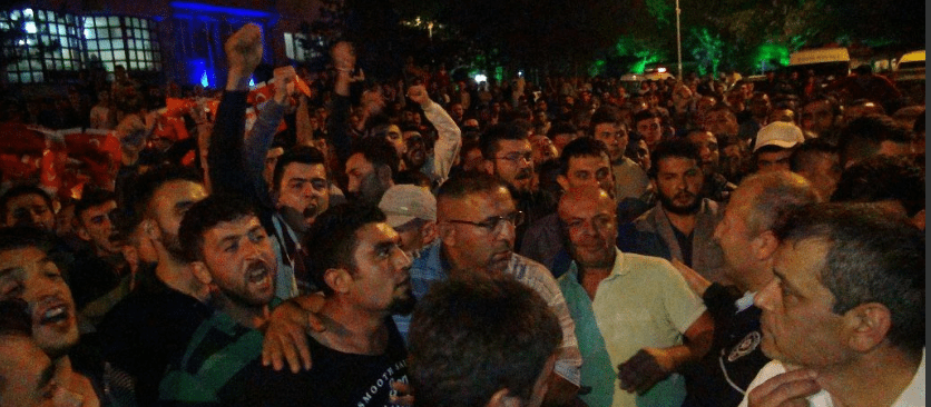 Kütahya'da Kürt işçilere linç girişimi!