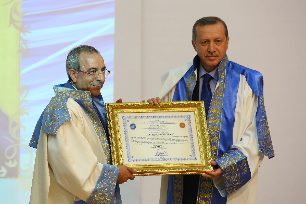 YSK’dan Erdoğan kararı: 'Diploması sahte' başvurusuna ret