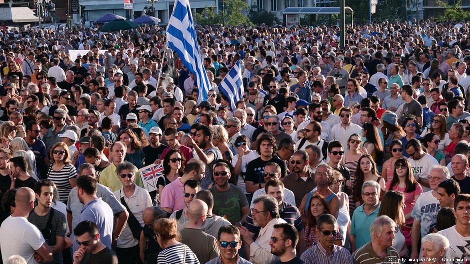 Yunanistan'da eylemler büyüyor