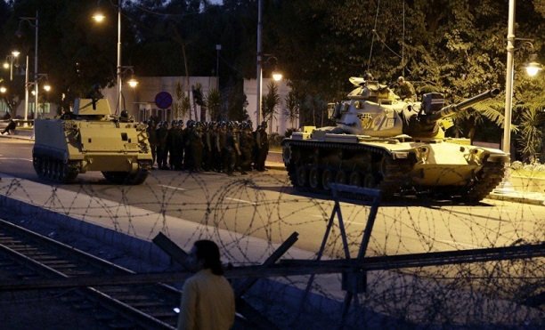 Darbede 'dış güç' arayışları sürüyor: AKP'ye göre arkasında BAE ve Mısır var