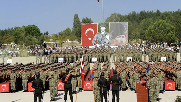 AKP'nin yeni ordusuna model bulundu