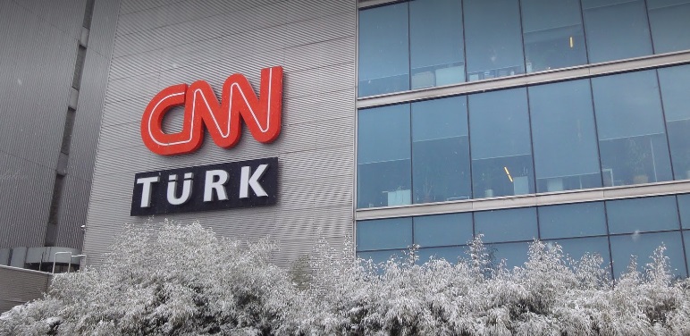 CNN Türk'te bir ismin işine daha son verildi