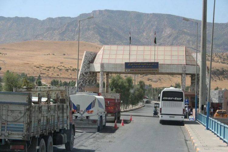 Barzani'nin sınır kapıları Bağdat'a bağlanıyor