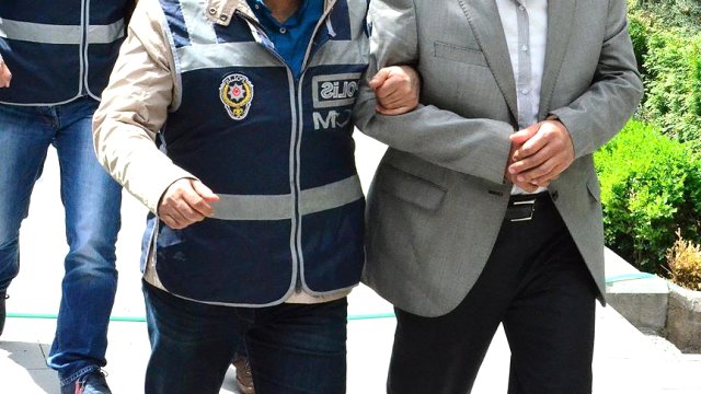 'Oğlum FETÖ'cü olsa 4 yıl işsiz kalmazdı'