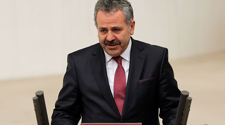 AKP'de 'Dişli' krizi büyüyor: 'İstifa et' denildi, salonu terk etti