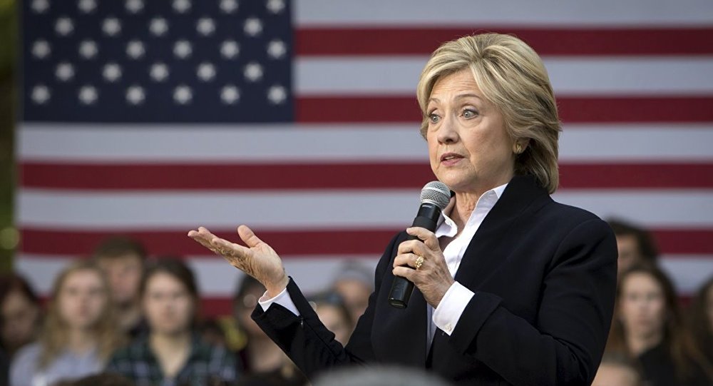 Clinton, Kaddafi’nin katledilmesini savundu: 