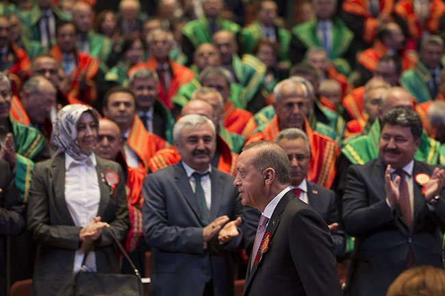 VİDEO | Saray'da Adli Yıl açılışı: Hakim ve savcılar Erdoğan'ı ayakta alkışladı