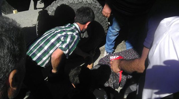Dersim'de polis aracı 71 yaşındaki kadını ezdi!