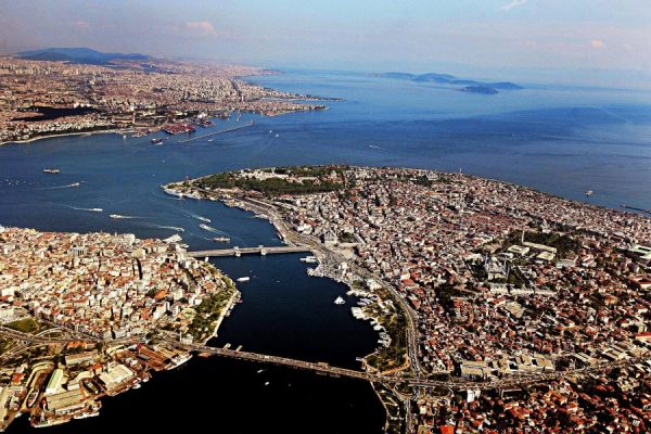 Prof. Doğan Kuban: İstanbul ülkenin taşıyamayacağı koca bir kafaya dönüştü
