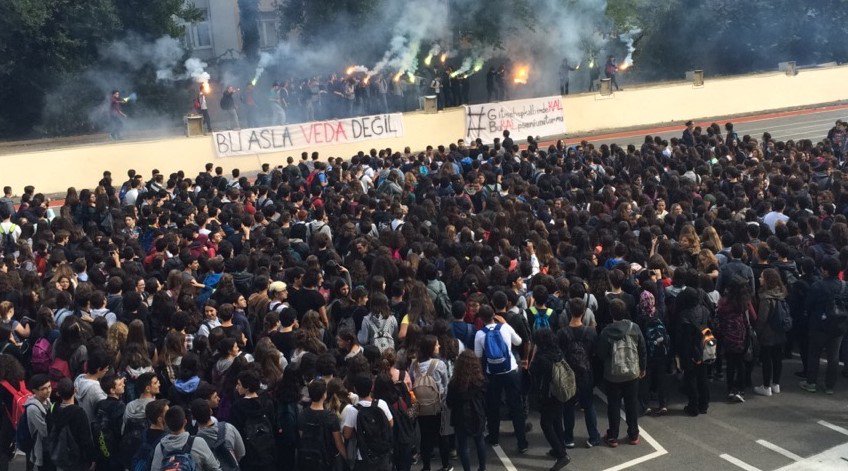 Mücadele eden kazandı: AKP'den 'proje okullar'da geri adım