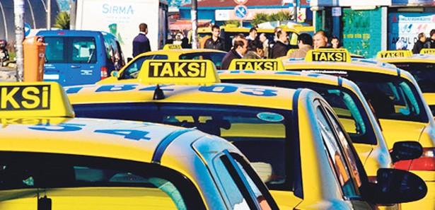 İstanbul'da taksilere 'renk' ayarı geliyor