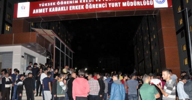Elazığ'da öğrencilerden yurt protestosu