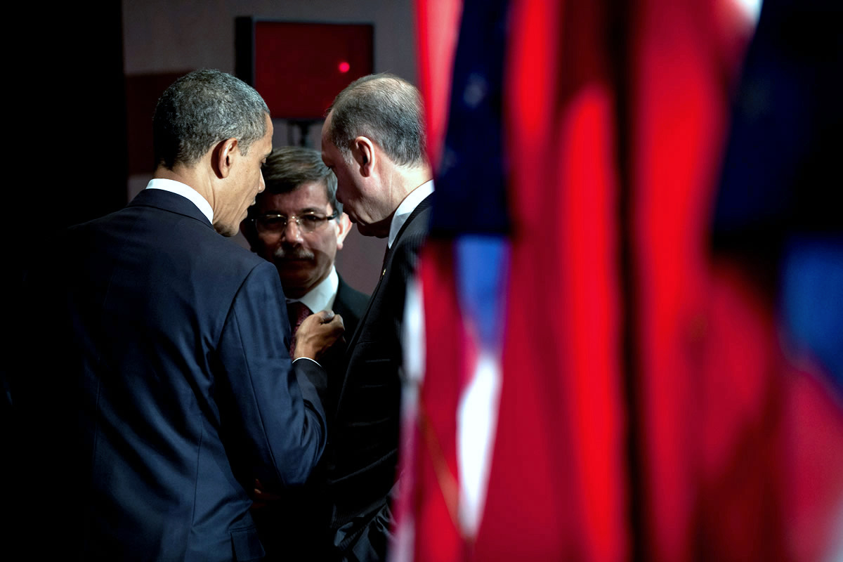 ABD Dışişleri Bakanlığı Erdoğan ve Davutoğlu'nun Obama'ya verdiği hediyeleri açıkladı