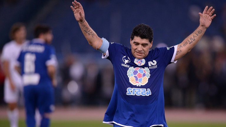 Maradona: Beni İtalya'da çalıştırmıyorlar
