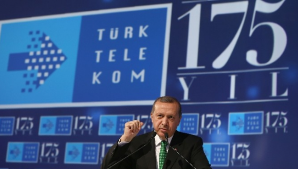 Türk Telekom için çarpıcı iddia: Müşterilerini fişlemek için casus yazılım satın aldı!