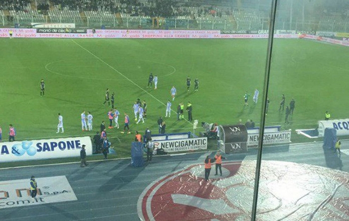 VİDEO | İtalya'da deprem Serie A maçını durdurdu