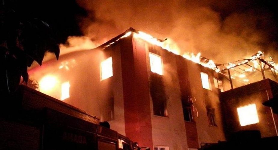 Adana'da öğrenci yurdunda yangın faciası: 12 ölü, 13 yaralı