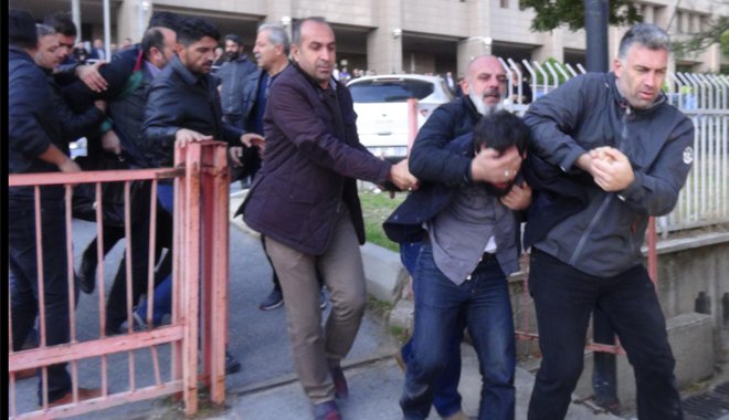 Avukatlara polis saldırısı: Çok sayıda gözaltı