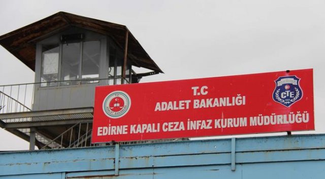 HDP'den açıklama: Selahattin Demirtaş cezaevinde kalp spazmı geçirdi