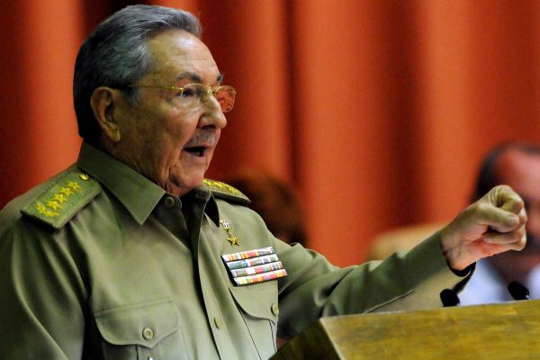 Castro'dan Trump'a uyarı