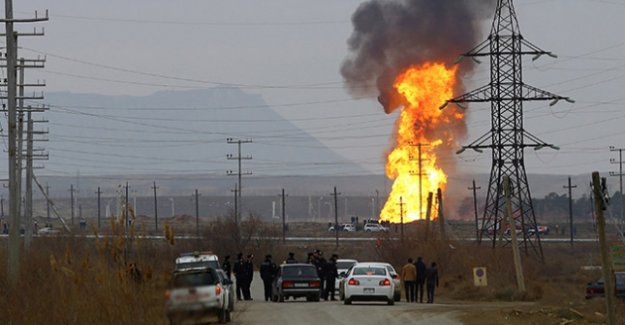 Azerbaycan'da doğalgaz boru hattında patlama